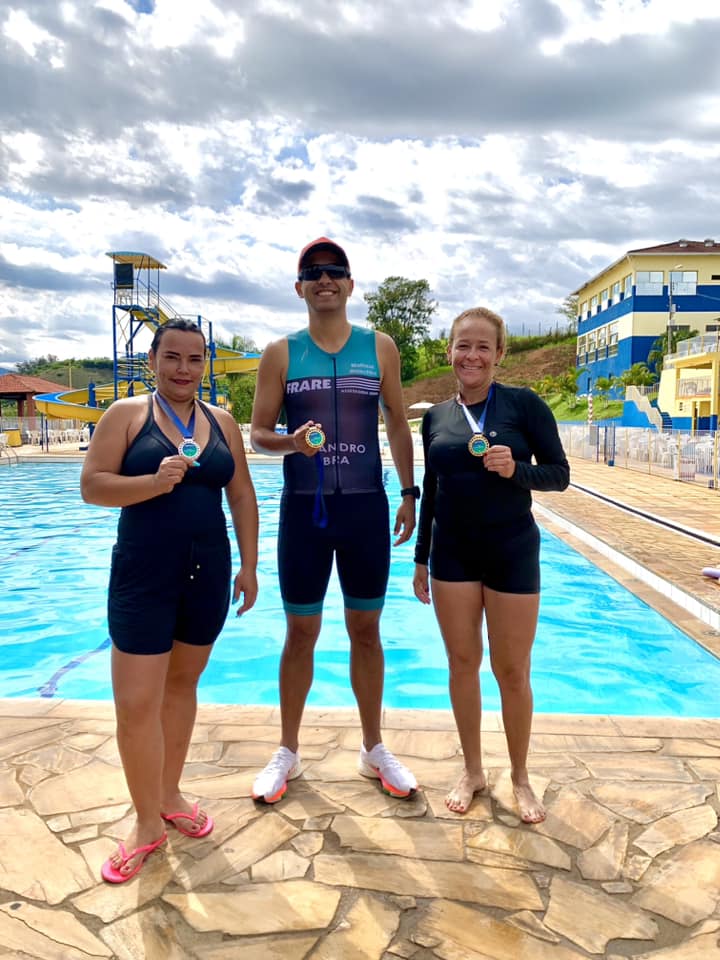 Atletas de natação do clube