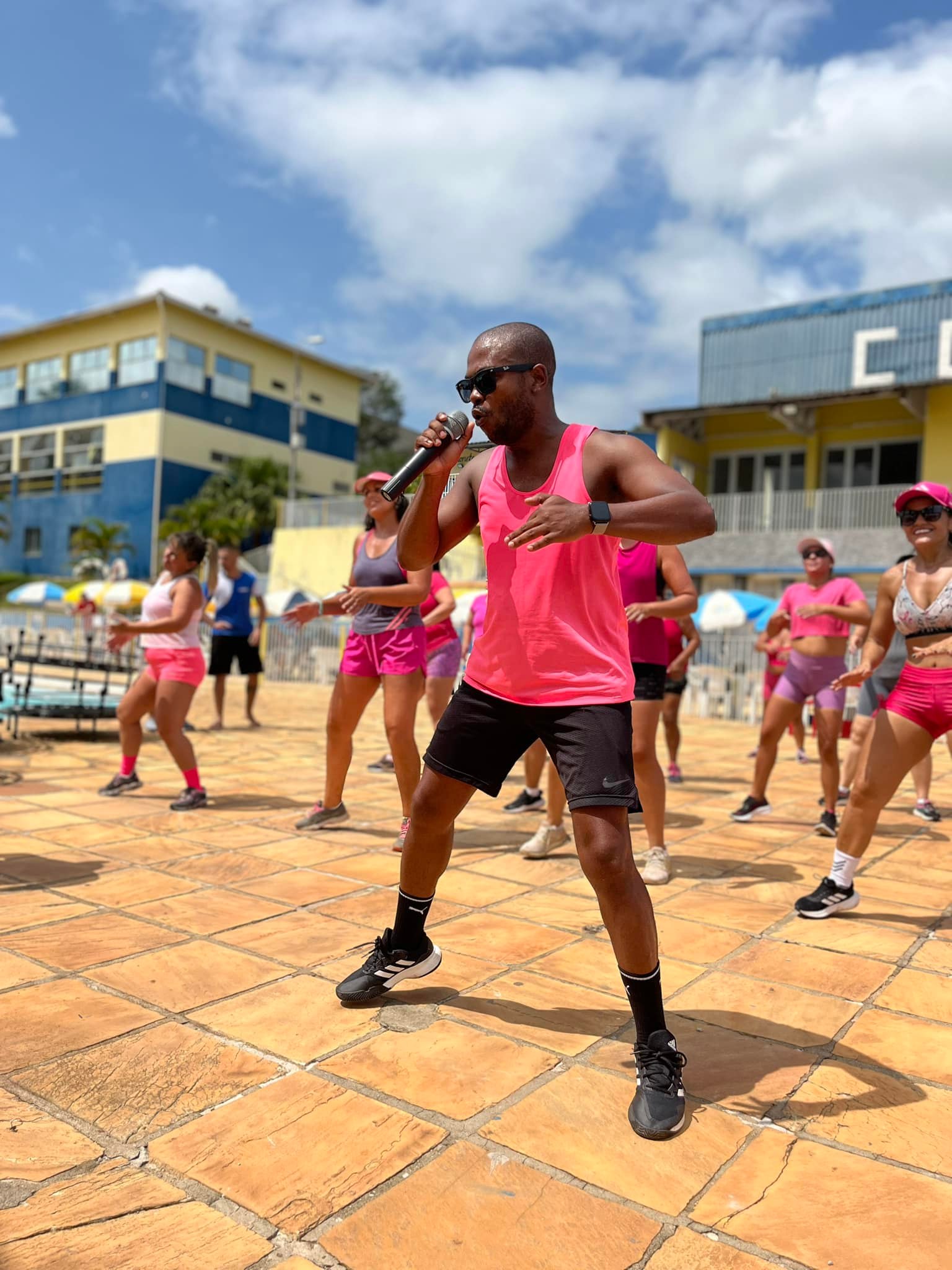 Aula de dança ao ar livre