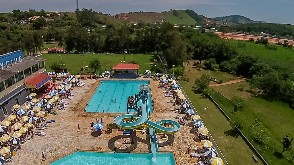 Parque aquático visto do alto